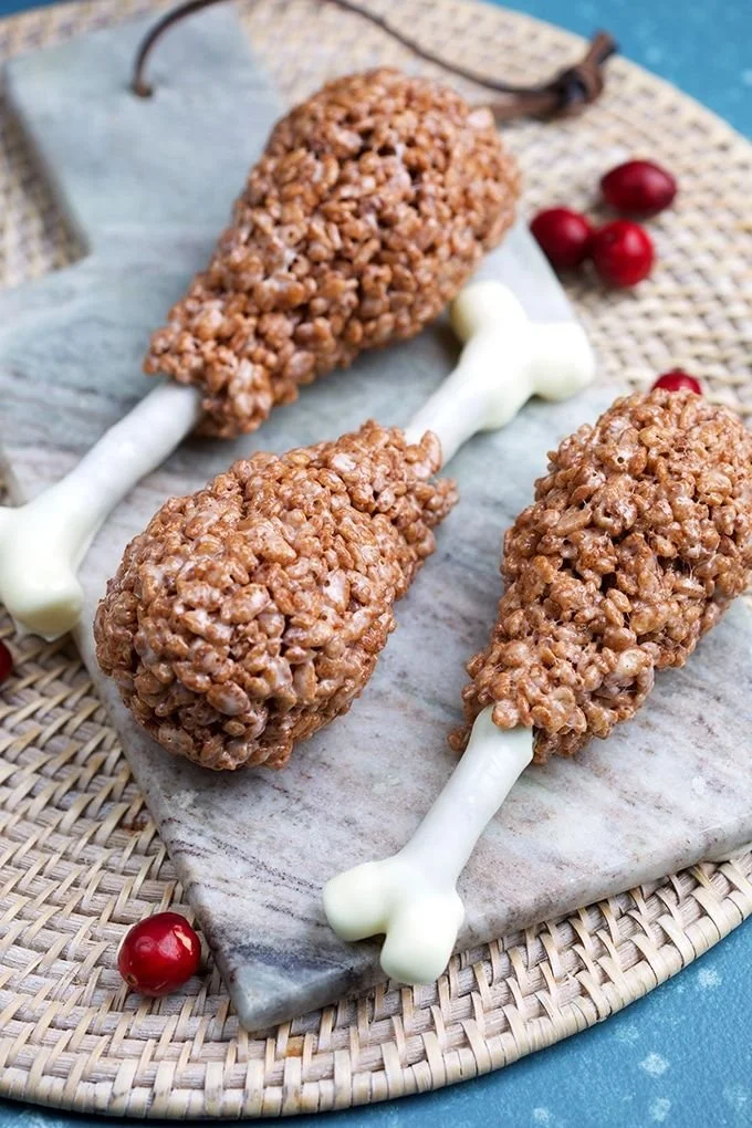 Easy Rice Krispie Treat turkey leg dessert for Thanksgiving celebration